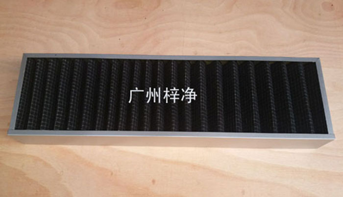 活性碳過濾器廣泛用于化學(xué)、制藥、食品、娛樂場所、需要凈化空氣的場所， 有害氣體如苯、甲醛、氨氣等的吸附脫除 溶劑的回收 ，采用活性炭氈比表面積大，吸附能力強(qiáng)，迅速處理各種有害氣體, 有效潔凈空氣對氣味的控制。