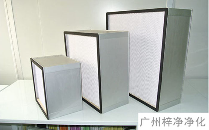 F-S有隔板中效空氣過(guò)濾器主要用于制藥、電子、食品廠房中潔凈/空調(diào)/通風(fēng)系統(tǒng)的中級(jí)過(guò)濾。