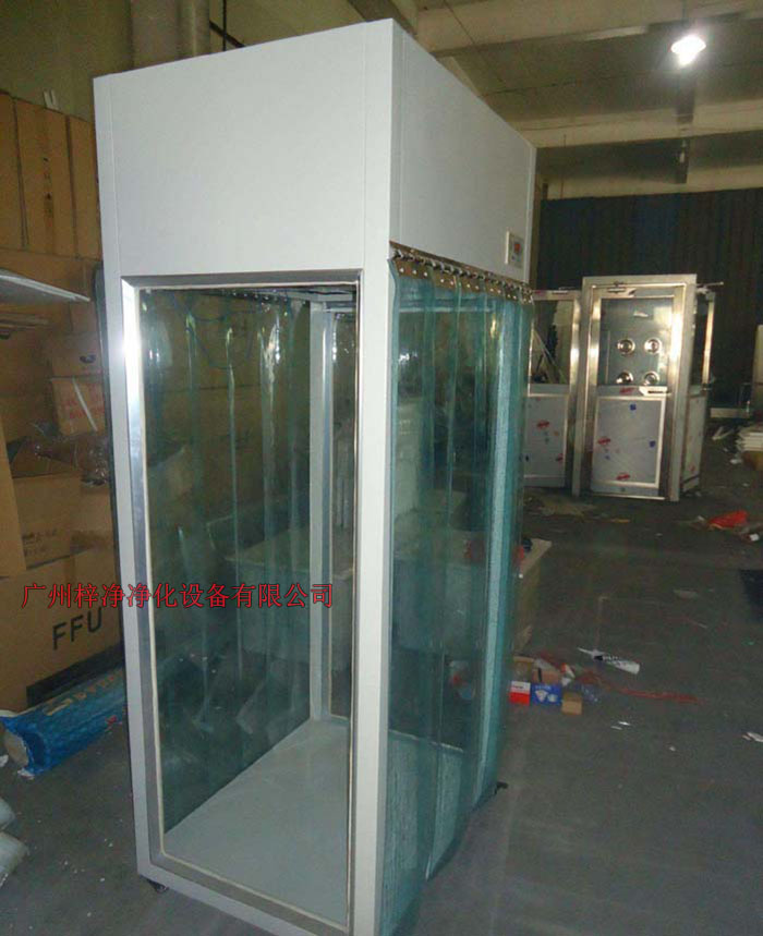 層流采樣車廣泛適用于醫(yī)藥、制劑、電子、精密儀器、儀表、食品等行業(yè)的特殊場合的原輔物料的采樣。 層流采樣車廣泛適用于醫(yī)藥、制劑、電子、精密儀器、儀表、食品等行業(yè)的特殊場合的原輔物料的采樣。